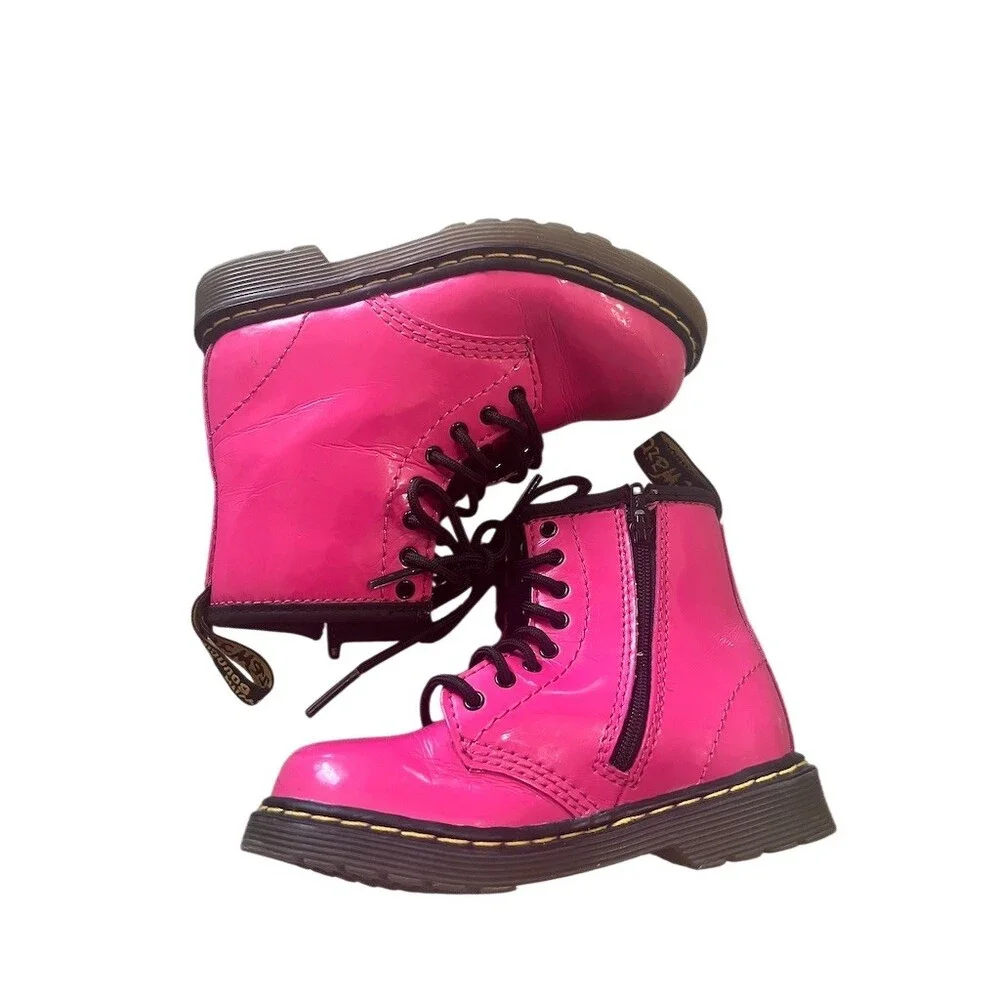 Dr. Martens Delaney Girls Boots Hot Pink Patent Lace Up Side Zip US 8